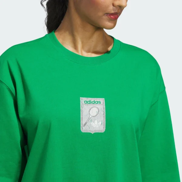 Adidas - Polo gráfico oversize