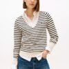 Tommy Hilfiger –  Suéter de cuello en V a rayas